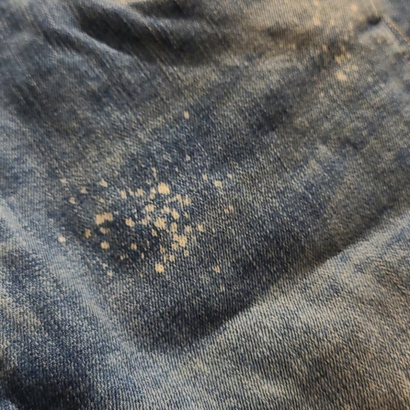 Light-medium wash paint splattered jean - Picture 5 of 5